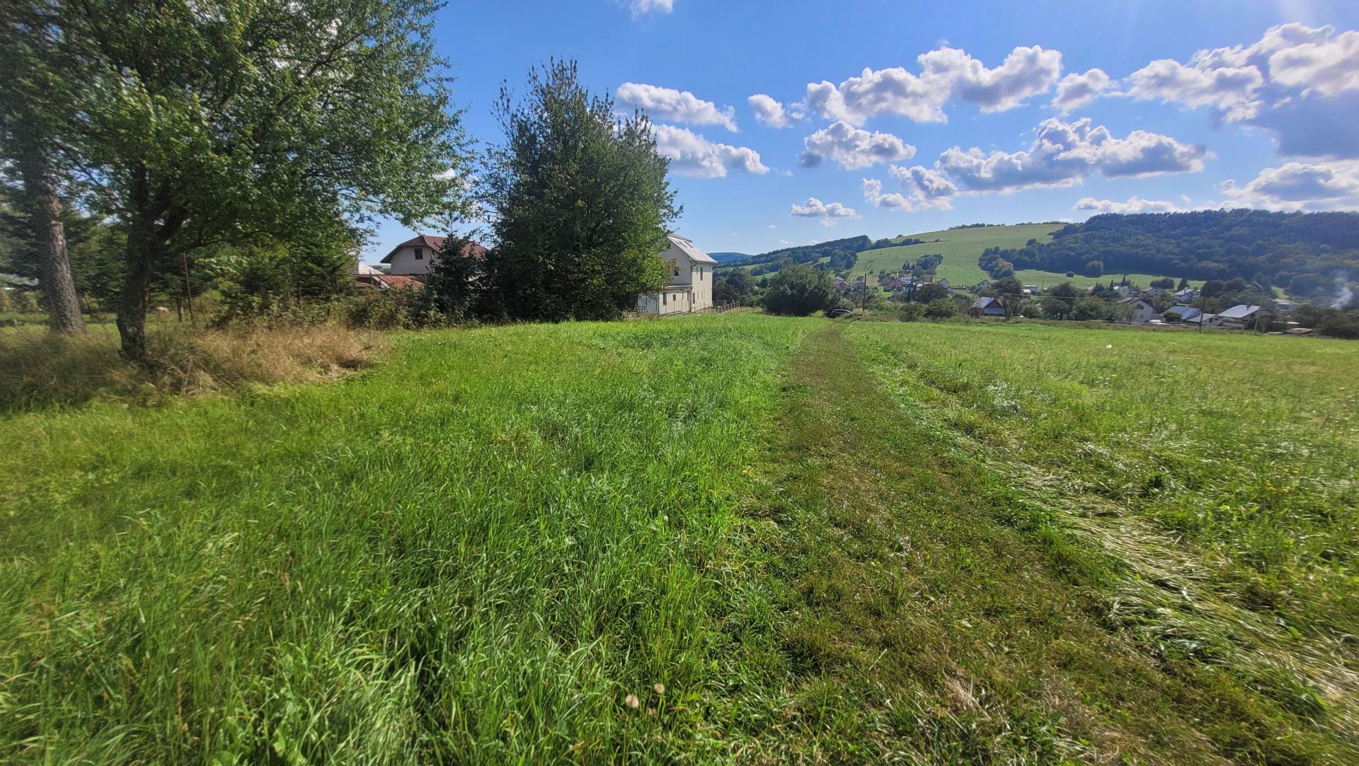 PREDANDÉ - Stavebný pozemok v Beloveži